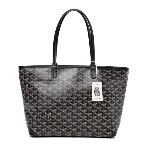 Goyard Artois PM .